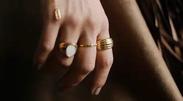 ミレニアル世代の間で、ヴィンテージ風ジュエリーへの世界的な需要が急増