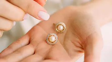 ミレニアル世代の間で、ヴィンテージ風ジュエリーへの世界的な需要が急増